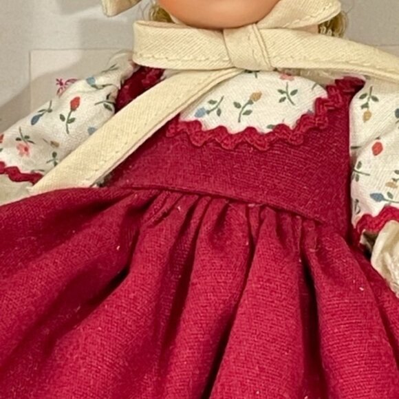 Madame Alexander restrung 8" Vermont Maiden Bicentennial doll - Picture 3 of 6